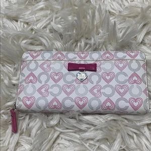 Rare White Coach Accordion Pink Heart Y2K wallet